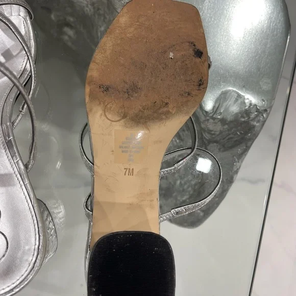 Calvin Klein worn couple of times in good condition Size 7 - Picture 3 of 4